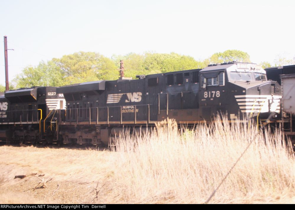 NS 8178 ojn a coal train